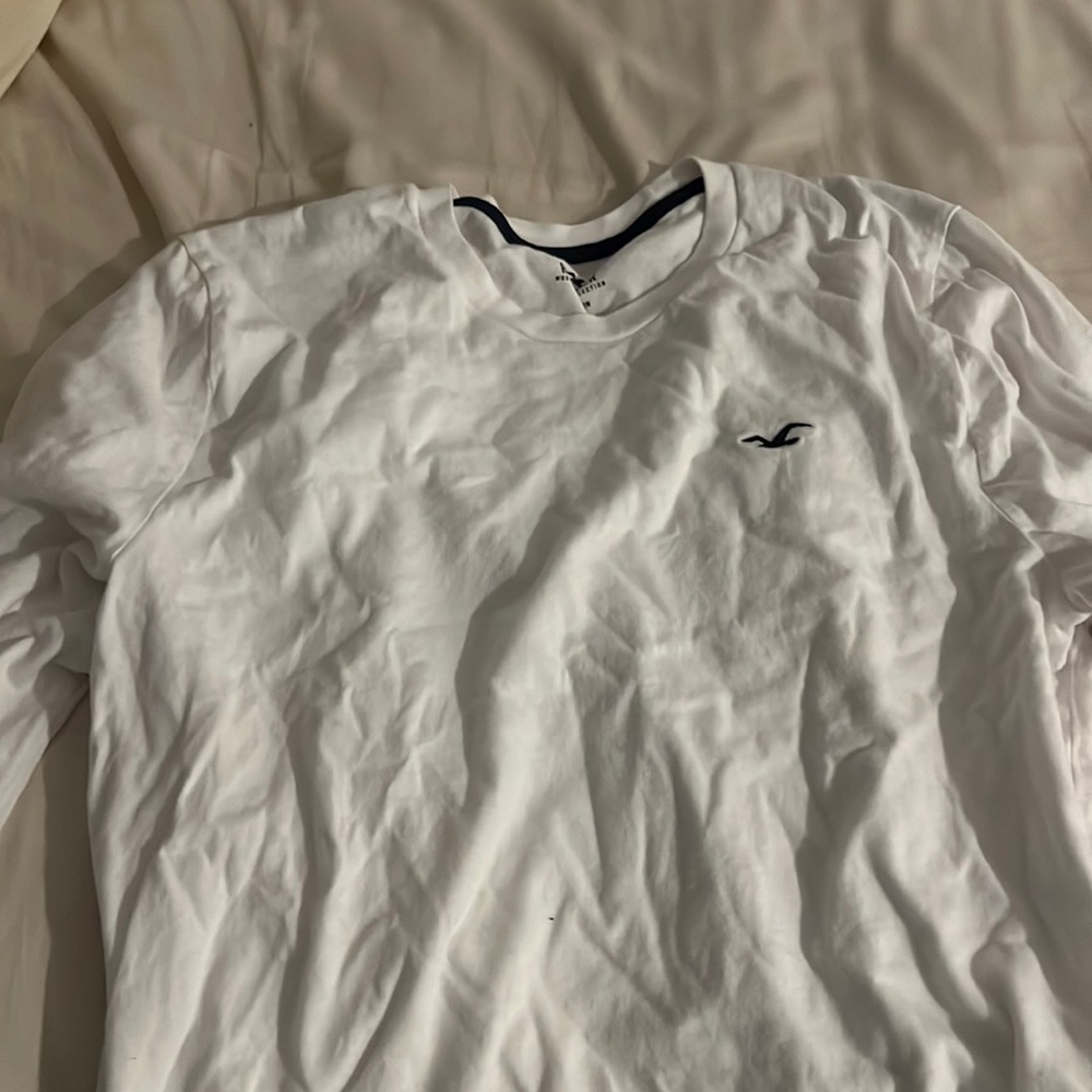 Hollister White Long Sleeve Tee “Must Have” Collection